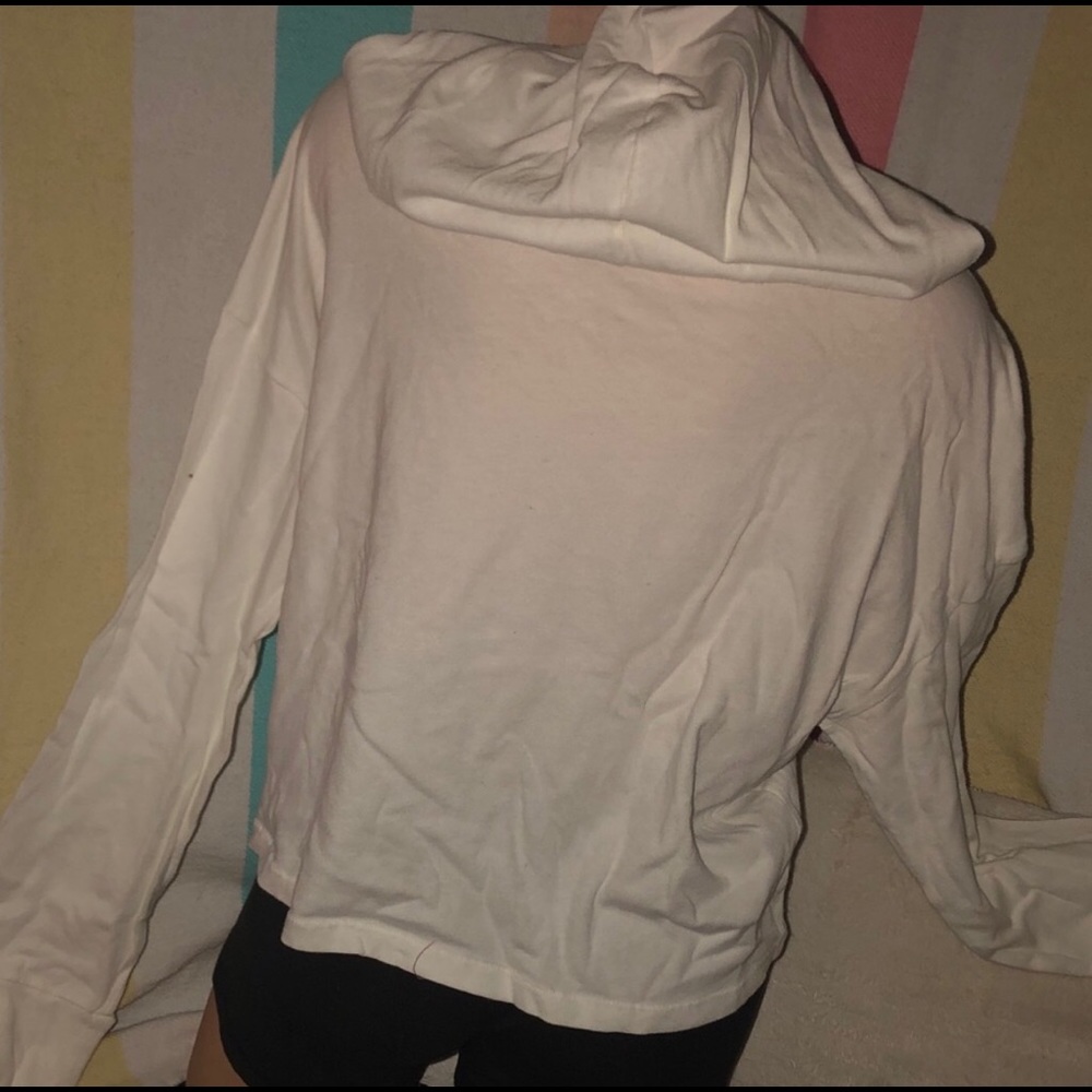 Billabong Cropped Hooded Tee. L - Picture 5 of 8